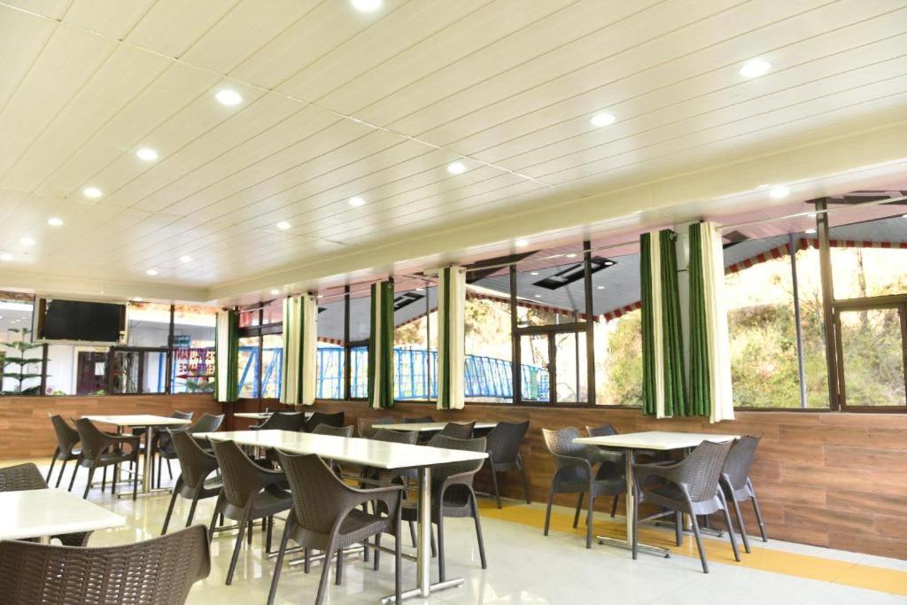 Riverside Resort ลันส์โดว์นี ภายนอก รูปภาพ